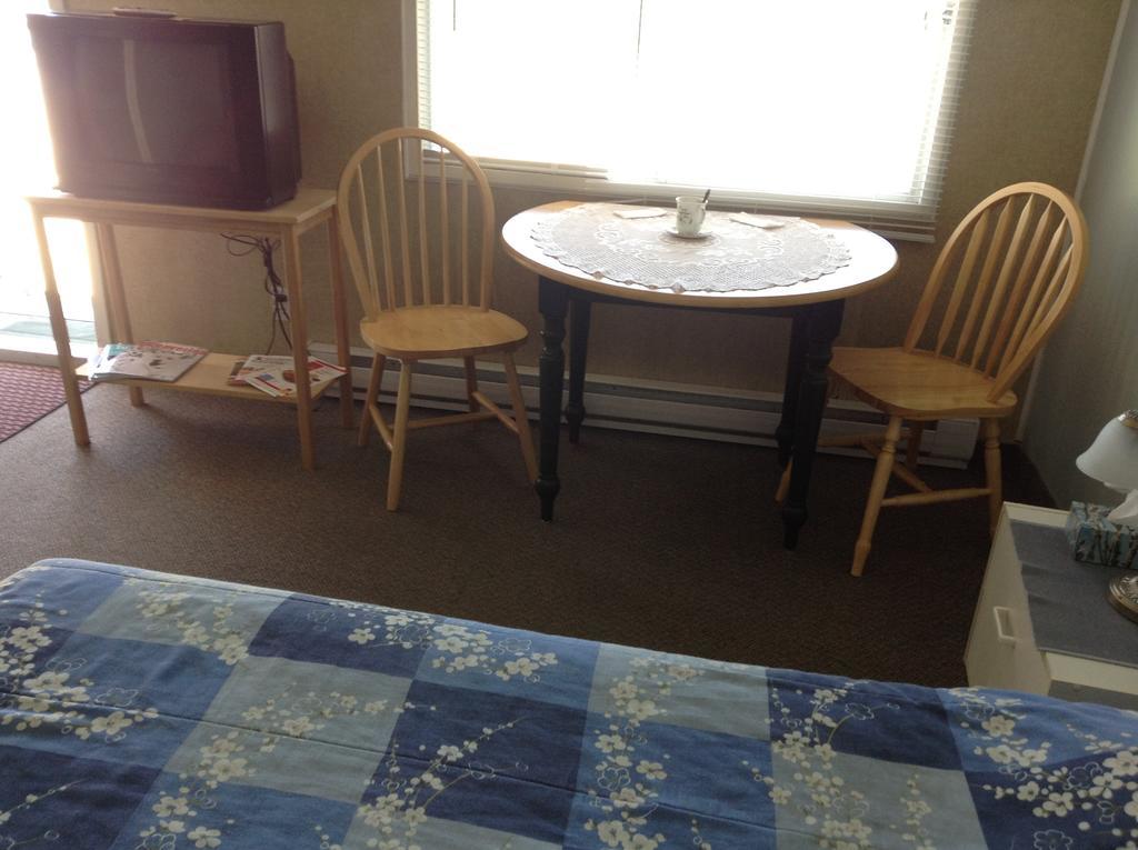 Motel de la montagne Orford Habitación foto